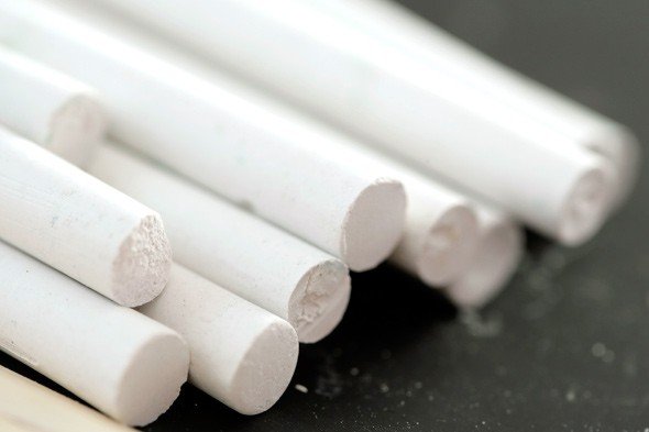 Is It True That Chalk Dust Causes An-An?