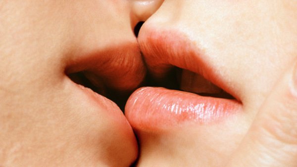 Can AIDS/HIV Be Transmitted Through Kissing?